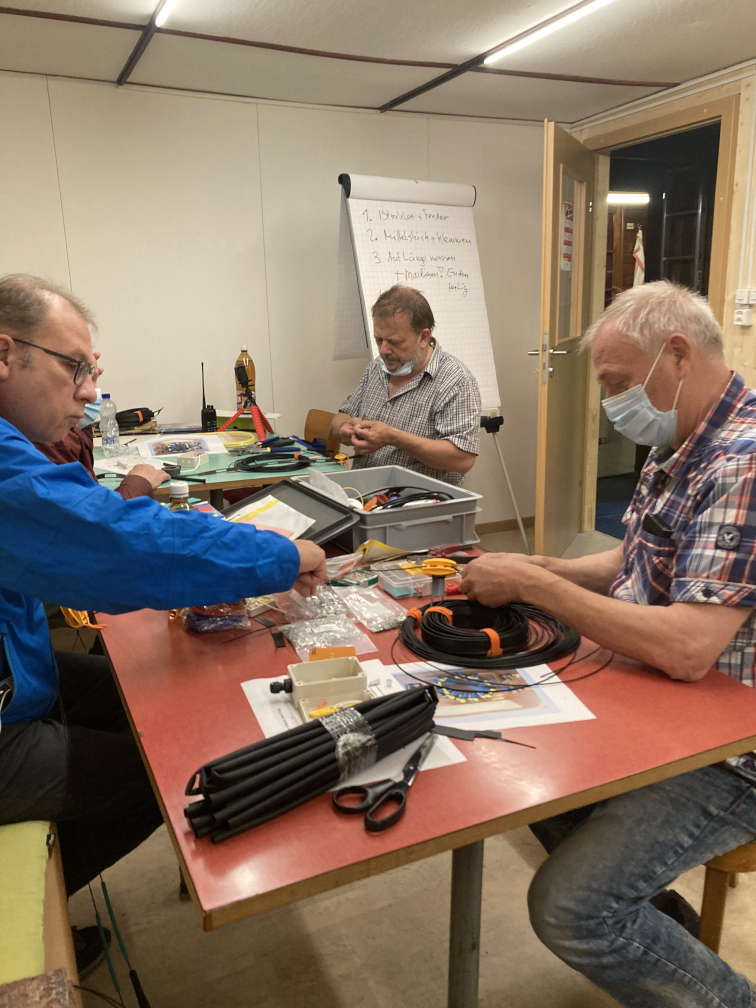 Antennenworkshop am 05.06.2021 (Bild 2 von 22) Antennenworkshop am 05.06.2021 (Bild 2 von 22)